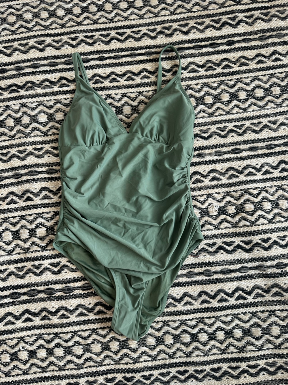Cupshe Green Women’s One-Piece Swimsuit